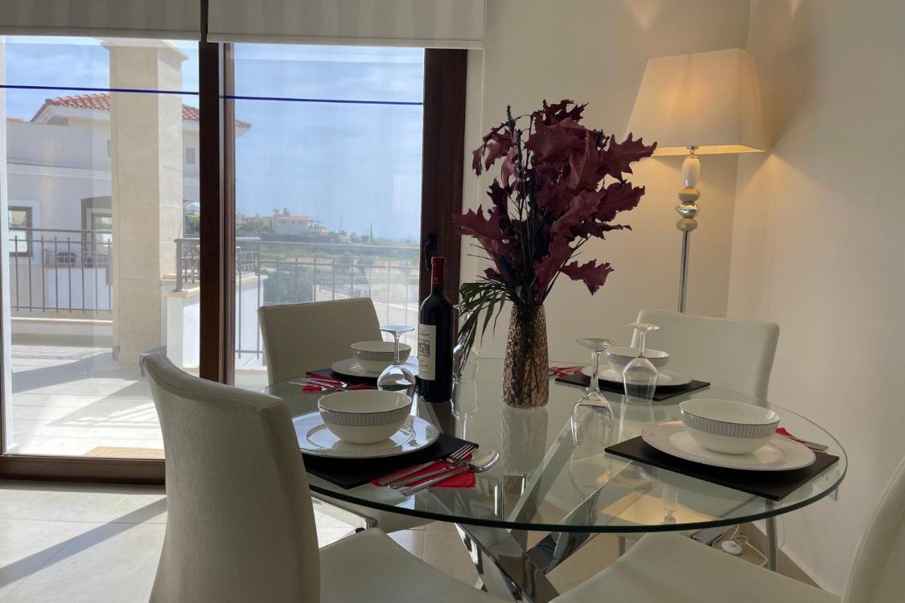 Appartement Eleona's Royal Gardens By Yiota - Luxury 2 Bed In Exclusive Complex