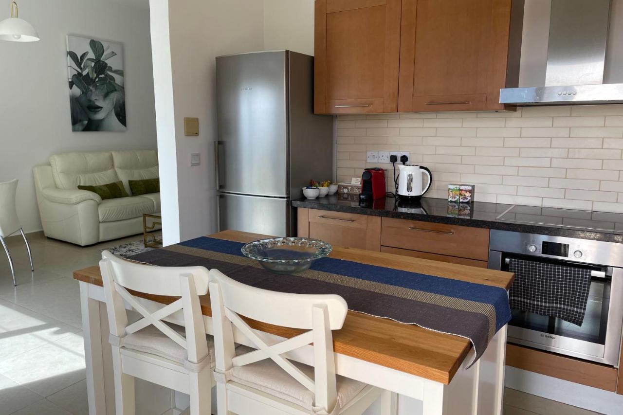 Διαμέρισμα Eleona's Royal Gardens By Yiota - Luxury 2 Bed In Exclusive Complex *
